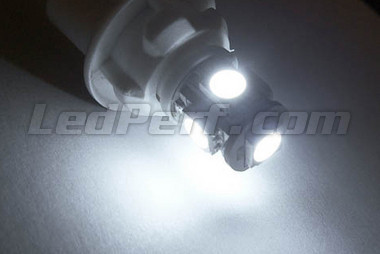 Ampoule led W5W T10 24 SMD ULTRALIGHT® blanc pour veilleuse auto, moto, 12V
