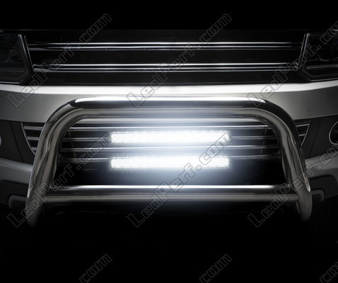 Gros plan Barre LED Osram LEDriving® LIGHTBAR SX300-CB éclairage