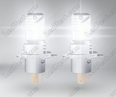 Ampoules H4 LED Osram Easy allumées