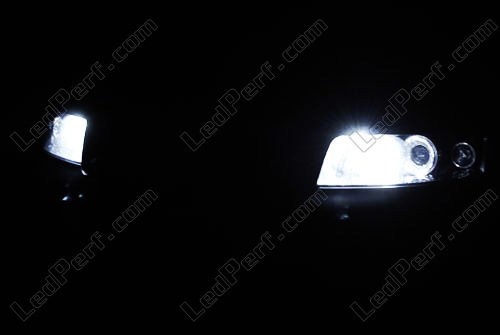 2 Ampoules LED blanc Veilleuses Feux de position Anti erreur Pour AUDI A4 B6 