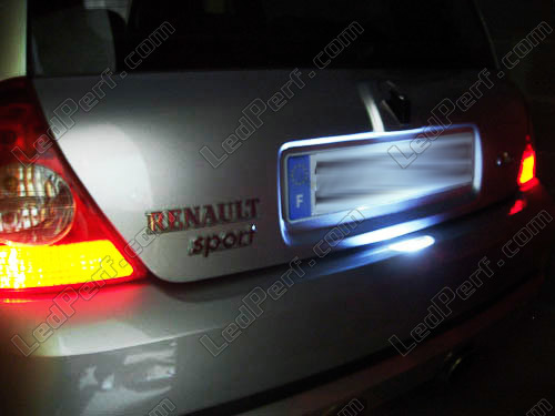 https://www.ledperf.com/images/ledperf.com/pack_luxe_clio/eclairage_plaque_immat_blanc_pur_luxe_renault_clio_2_xenon_led_tuning_4.jpg