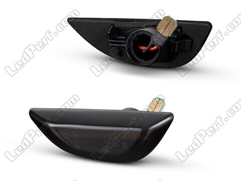 Vue de profil des répétiteurs latéraux dynamiques à LED pour Chevrolet Trax - Version noire fumée