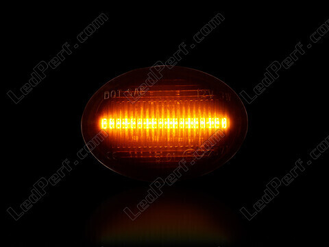 Eclairage maximal des répétiteurs latéraux dynamiques à LED pour Fiat 500 L