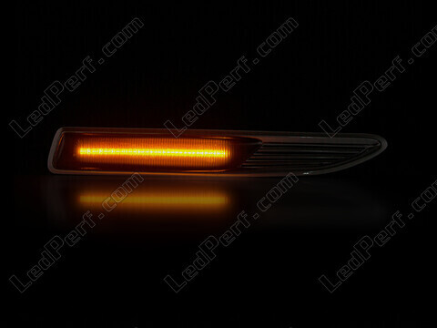 Eclairage maximal des répétiteurs latéraux dynamiques à LED pour Ford Mondeo MK4
