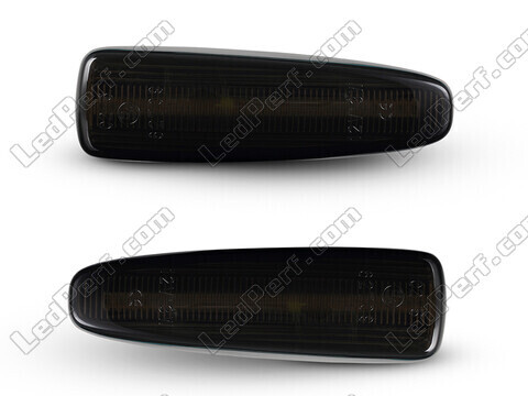 Vue de face des clignotants latéraux dynamiques à LED pour Mitsubishi Pajero IV - Couleur noire fumée