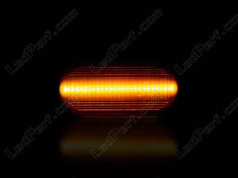Eclairage maximal des répétiteurs latéraux dynamiques à LED pour Nissan 350Z