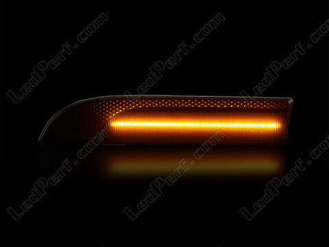 Eclairage maximal des répétiteurs latéraux dynamiques à LED pour Porsche Panamera
