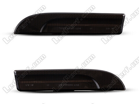 Vue de face des clignotants latéraux dynamiques à LED pour Porsche Panamera - Couleur noire fumée